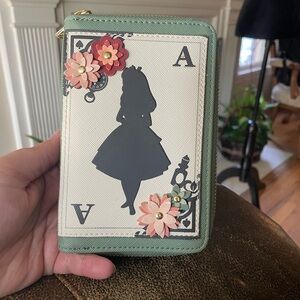 Loungefly || Disney Alice in Wonderland Wallet